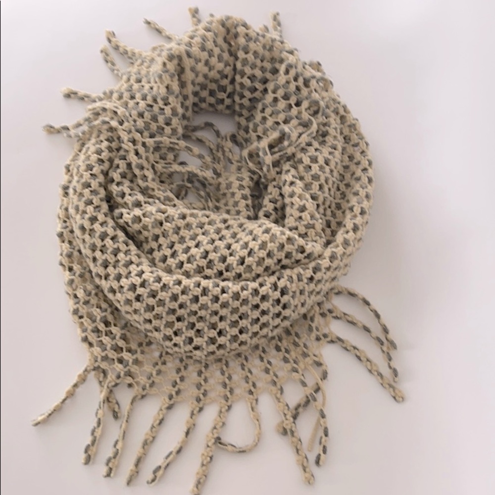 Infinity scarf